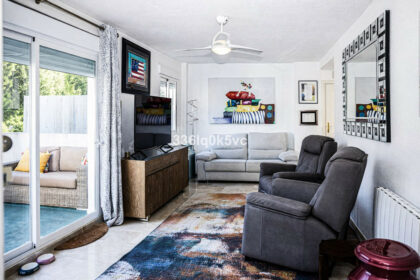 a15978e2207dbd4b1a33bc7dda6a8240 - 2