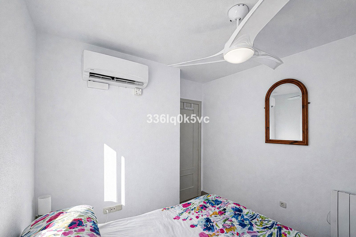 a15978e2207dbd4b1a33bc7dda6a8240 - 22