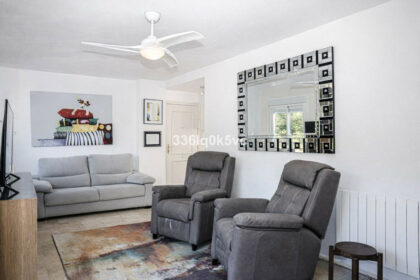 a15978e2207dbd4b1a33bc7dda6a8240 - 8