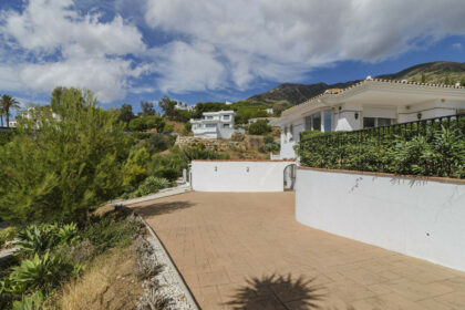 a1b51ee79ad222d62f102e1f166d0ab8 - 29