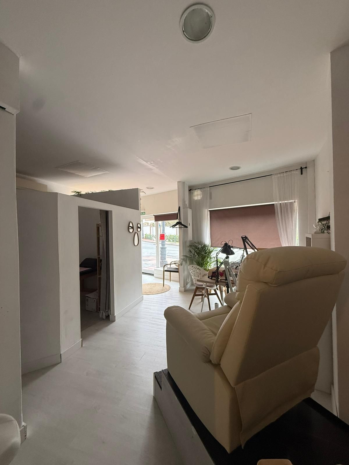 a1ca0c81fce1f9e4c6ad12b1ab250246 - 3