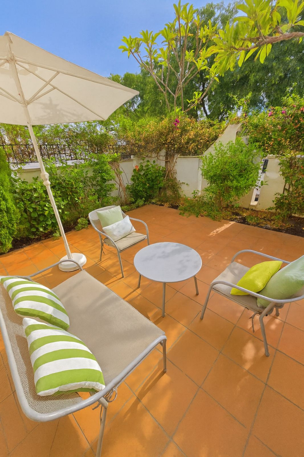 a24c31bb857027d3c4e28579353290fe - 12