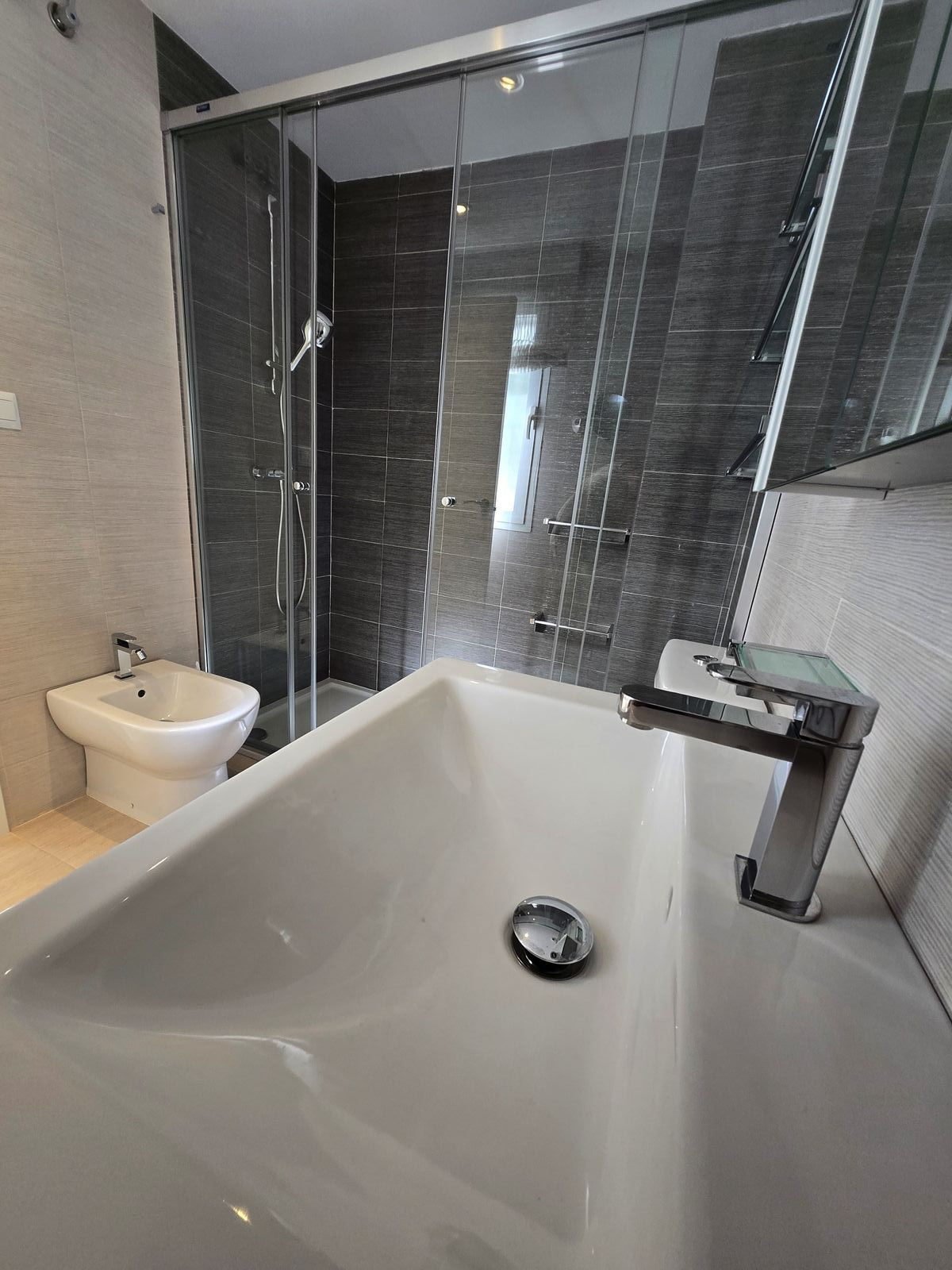 a24c31bb857027d3c4e28579353290fe - 8