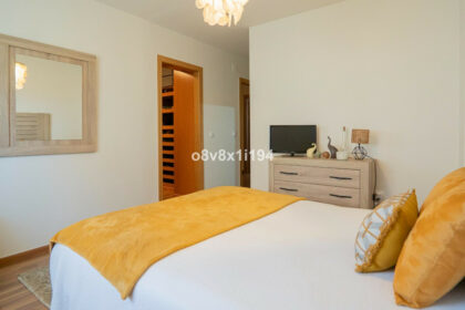 a25afe89afb8371f8750b3b7db20179b - 16