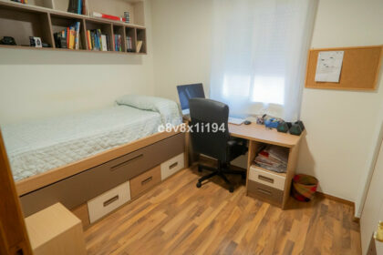 a25afe89afb8371f8750b3b7db20179b - 18