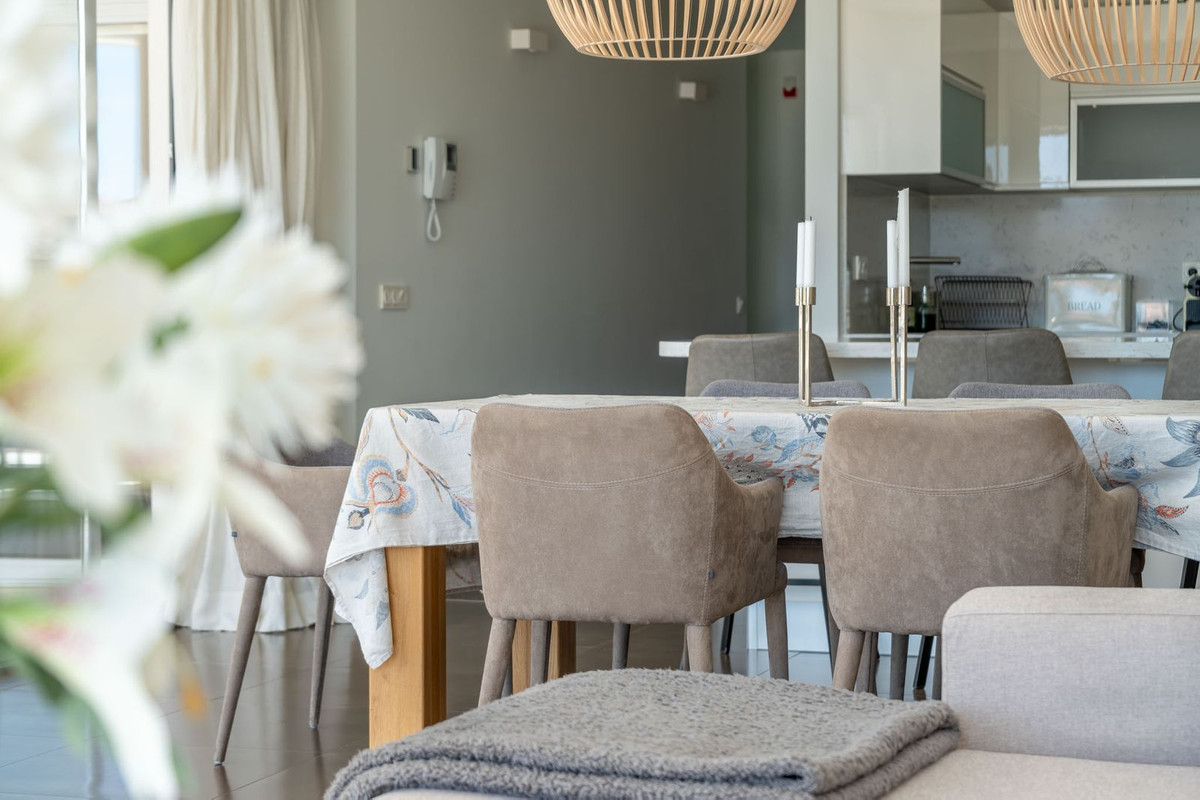 a3c849ddbb1626c249a62de730cd152d - 13