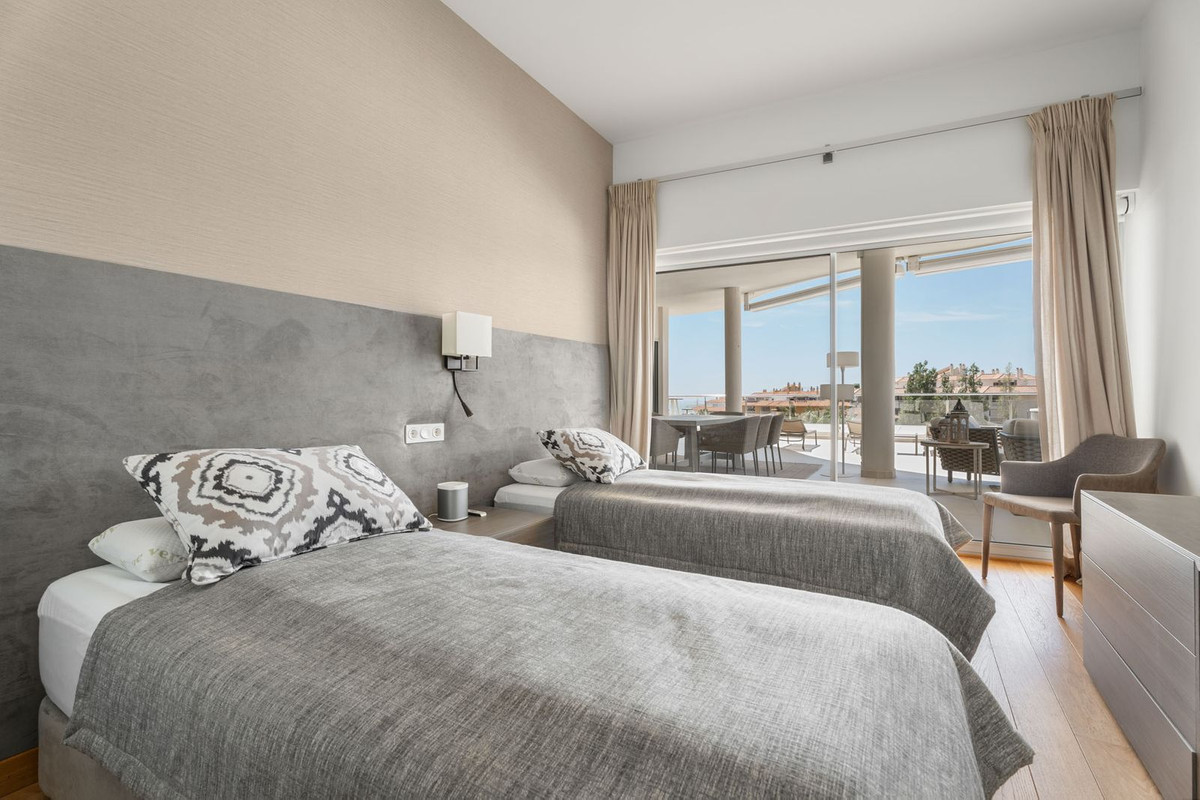 a3c849ddbb1626c249a62de730cd152d - 35