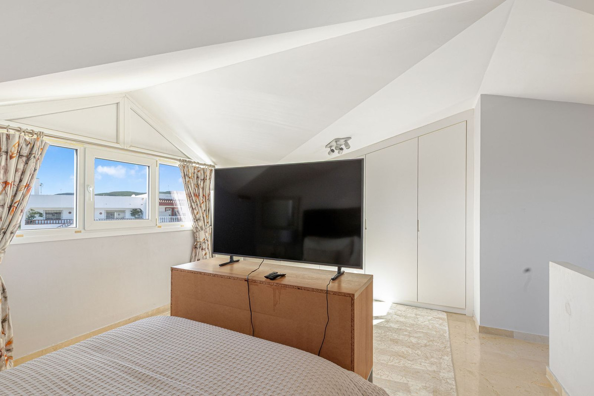 a51884f58962e421ccdbfb4a0d424eb2 - 27