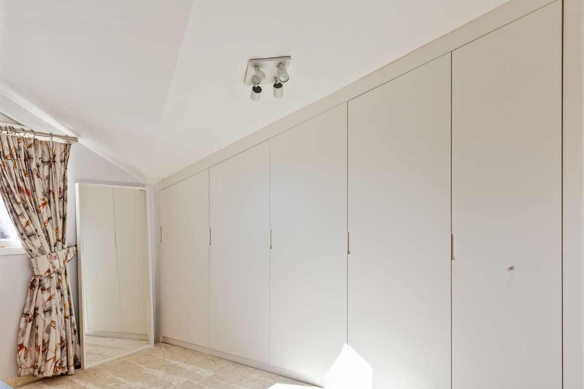 a51884f58962e421ccdbfb4a0d424eb2 - 30