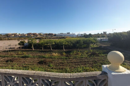 a52ef08b1353707c0dd19bf6bf96dd6b - 1