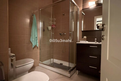 a60457ac0a409bdf0d16f50e8a785696 - 16