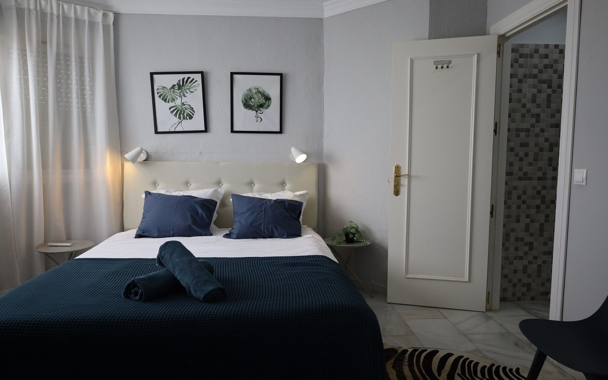 a6831da71eba623a2c5df810b784a546 - 12