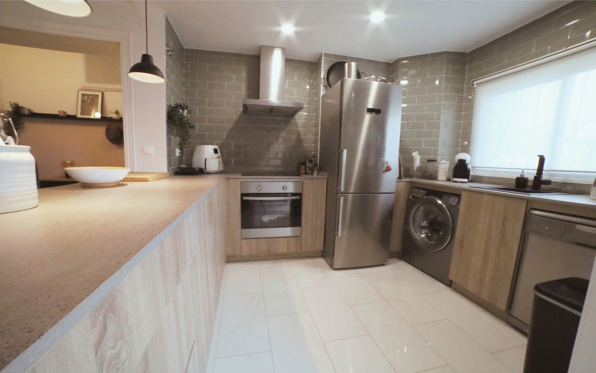 a6831da71eba623a2c5df810b784a546 - 9