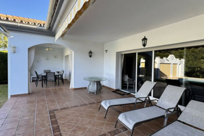 a74836a91a743bb30a85c2e595200ad7 - 18