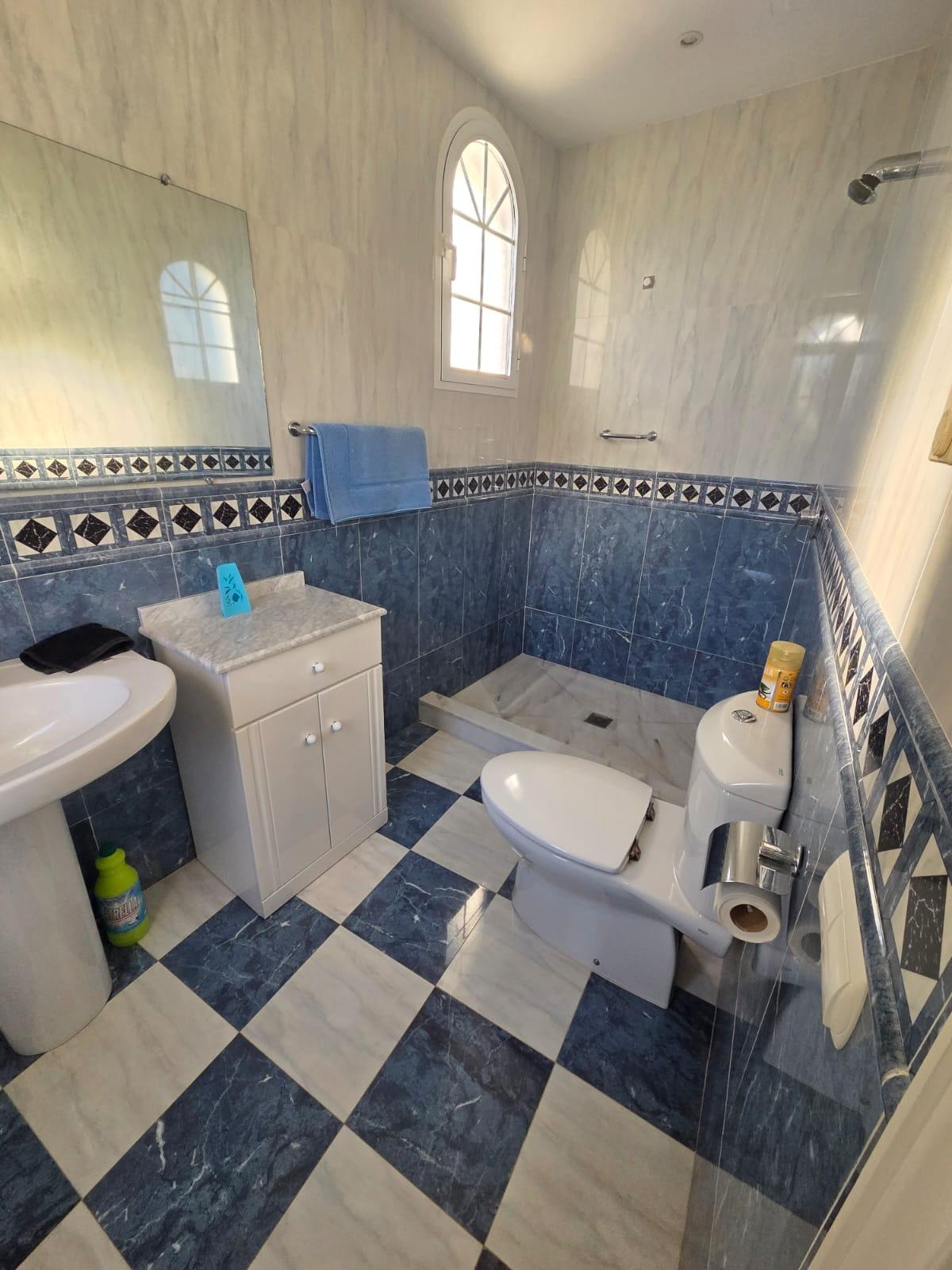 a774a50fe5b1ccf2a800662baba15fac - 16