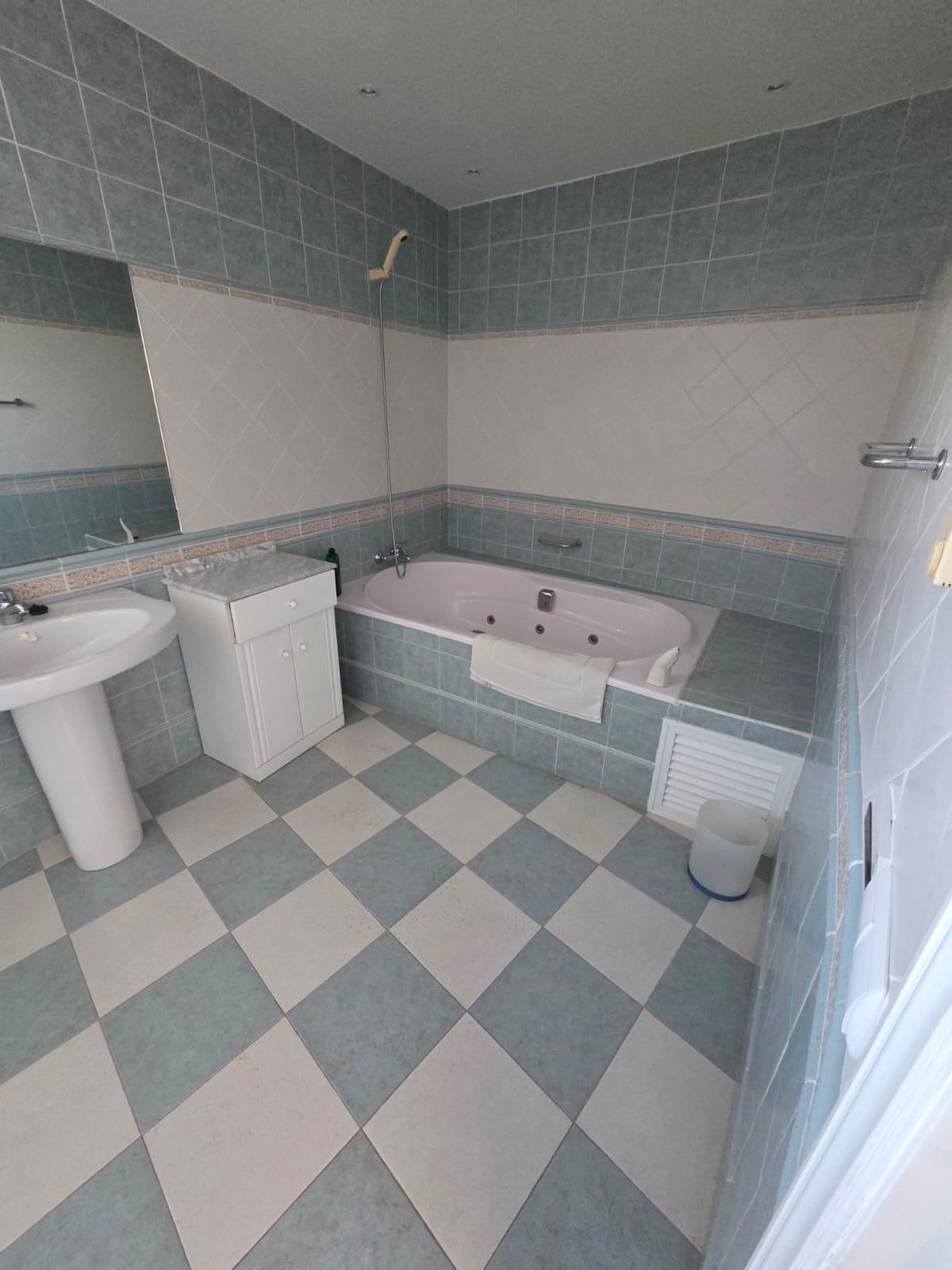 a774a50fe5b1ccf2a800662baba15fac - 21