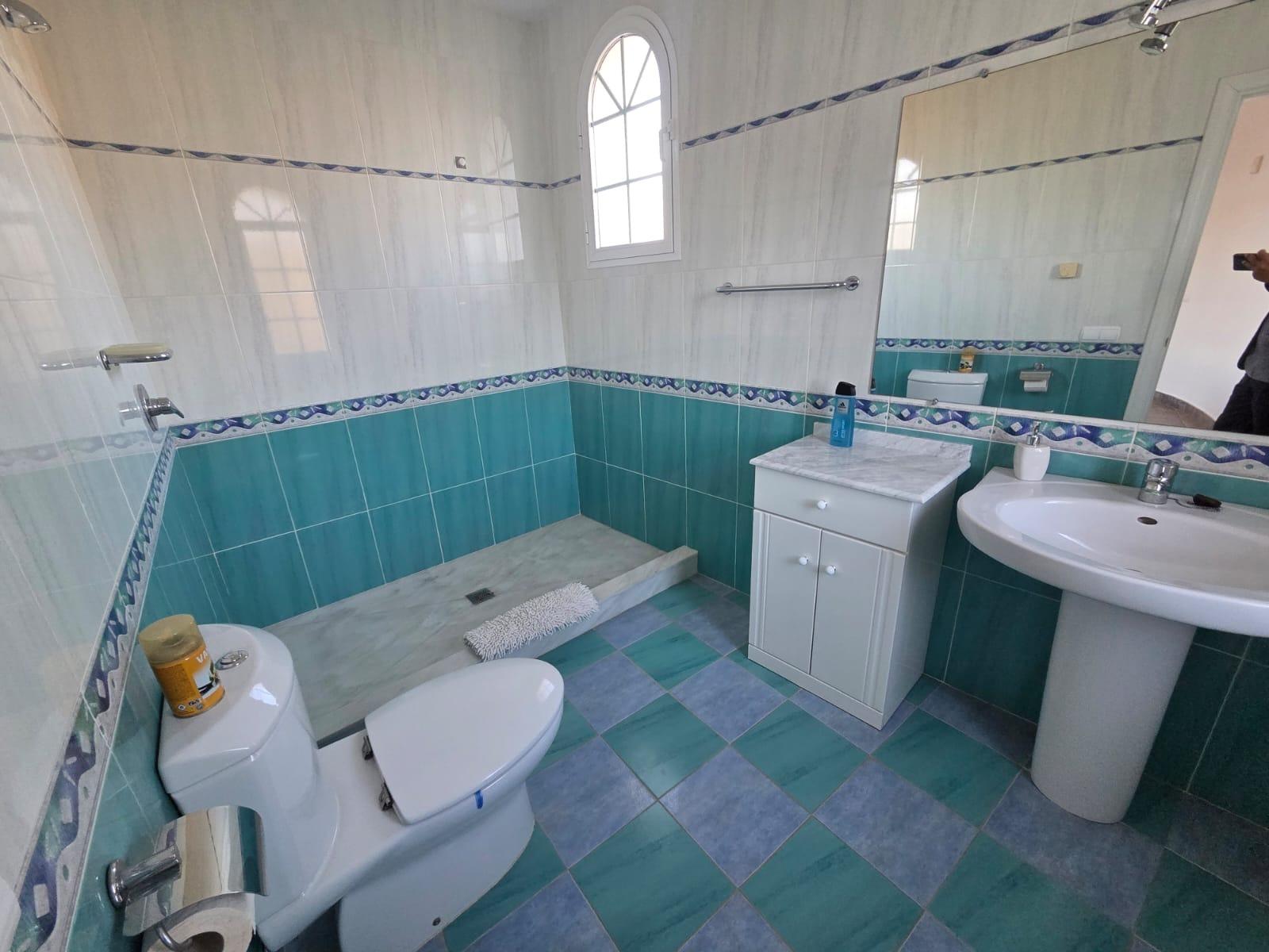 a774a50fe5b1ccf2a800662baba15fac - 24