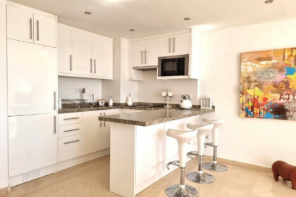 a79e06d85e0baee035ade3328548925e - 3