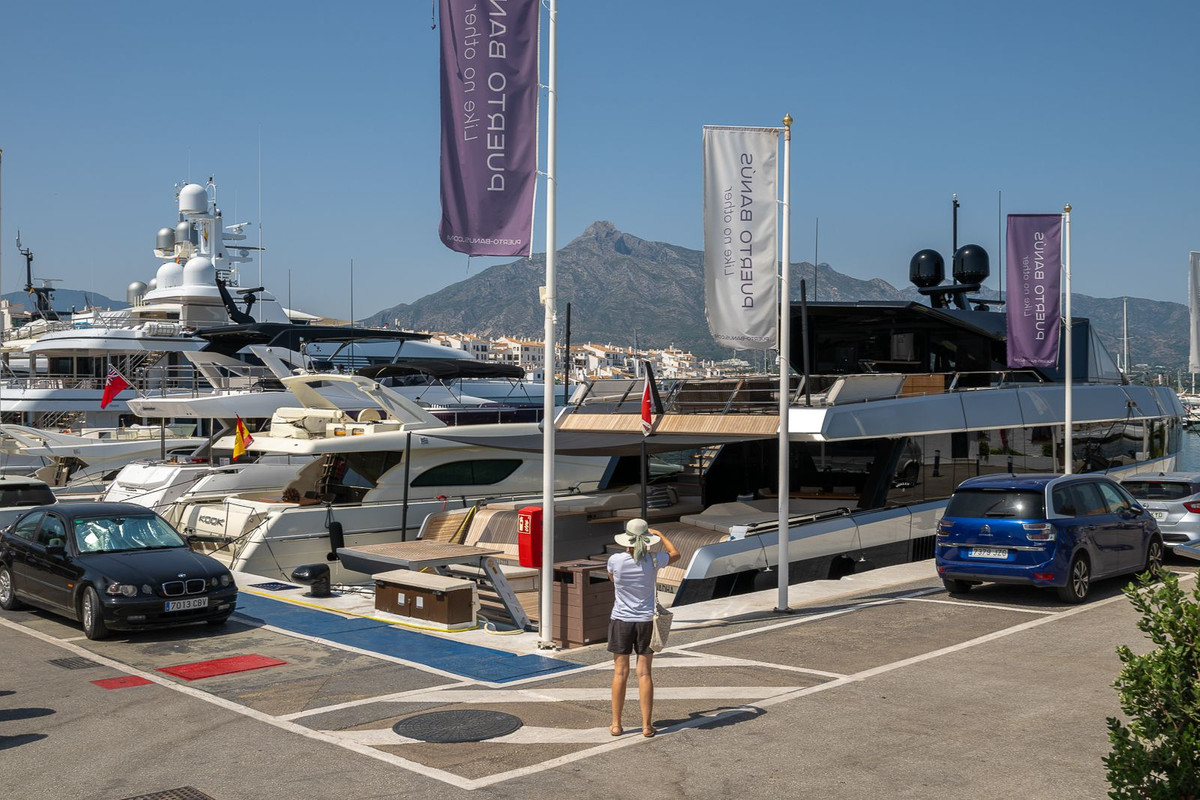 a8bf9888be6af556a5cd9ae7fae53f03 - 15