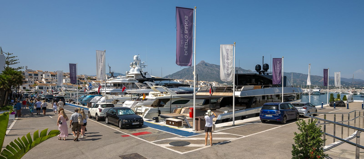 a8bf9888be6af556a5cd9ae7fae53f03 - 18