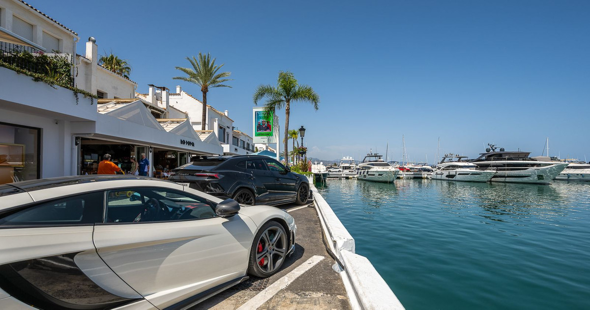 a8bf9888be6af556a5cd9ae7fae53f03 - 22