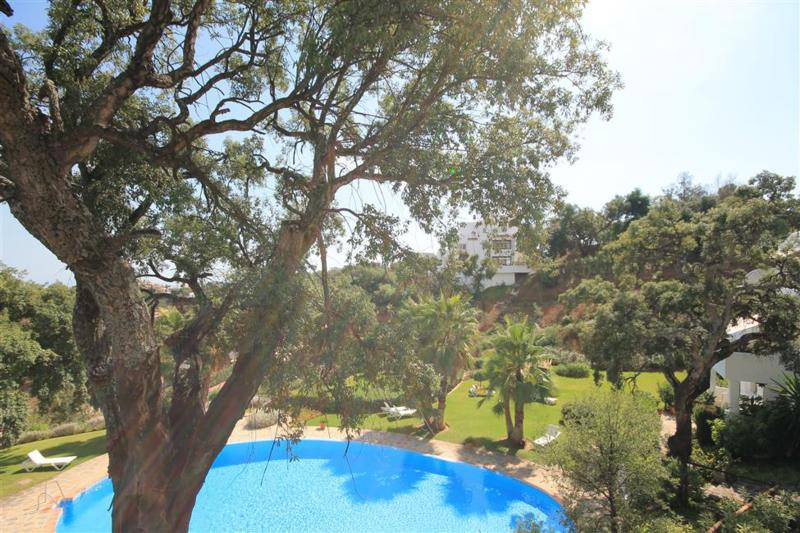 aa3889cd613991c9cd615d09a066d18b - 21