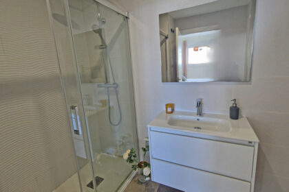 ab353da6e9f81647cbcb8a4205348824 - 13