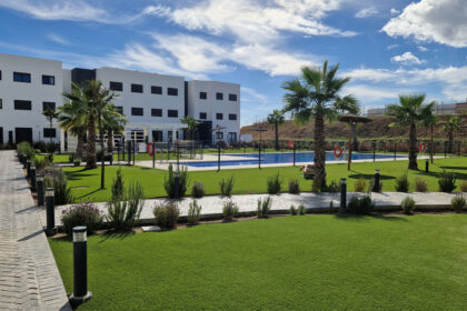 ab353da6e9f81647cbcb8a4205348824 - 18