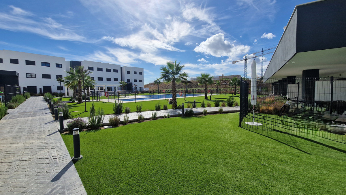 ab353da6e9f81647cbcb8a4205348824 - 19