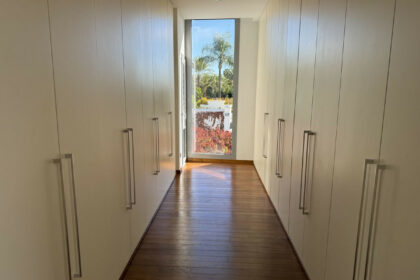 ab37f90ea4b09f2752dceed041986595 - 33