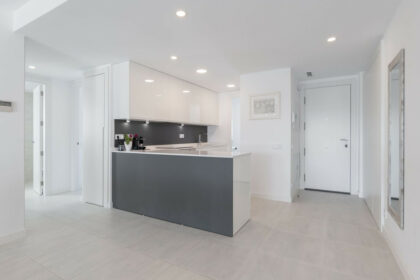 ab8cb40c0793dc8bb101eaa47824ee9d - 11