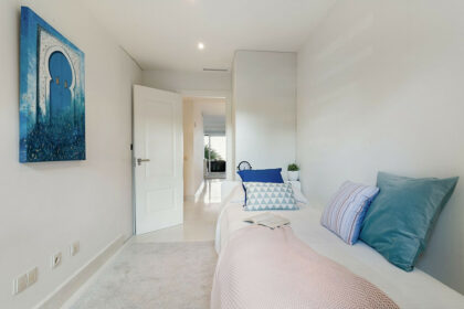 ab9cb4e4756aa53a4b130b83fc663232 - 13