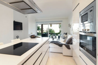 ab9cb4e4756aa53a4b130b83fc663232 - 20