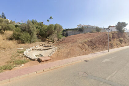 ac33d1620eb9543ee3701d60443c2907 - 15