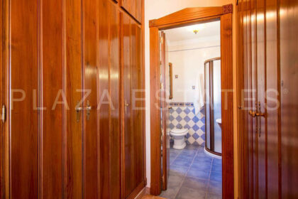 acacf869c119f3f335571b568090d8f0 - 12