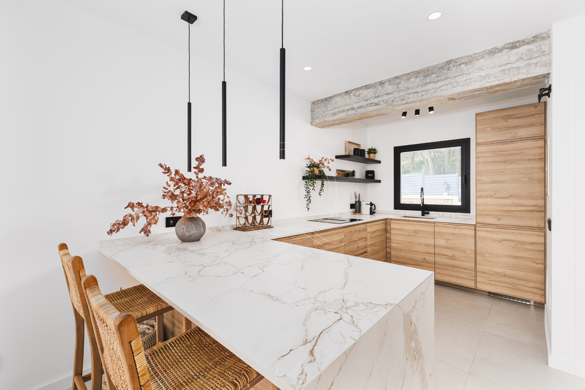 ae1de7fadea0638bc6483749224bab31 - 26