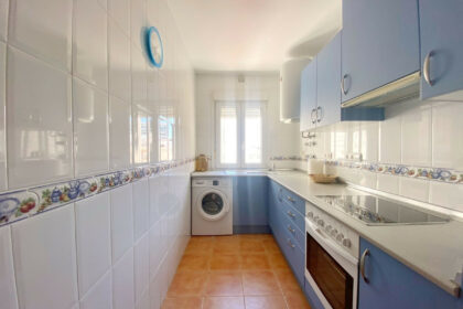 ae60f8d46d69acacbd024ed8270e551c - 24