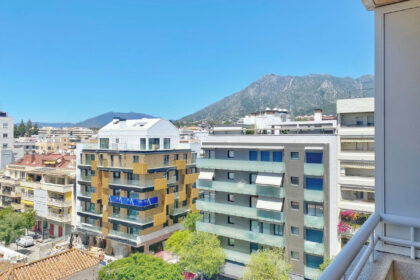 ae60f8d46d69acacbd024ed8270e551c - 27