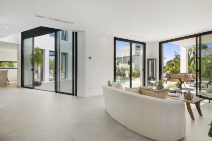 aeb7ac09c0e474aac42f36335fcd6498 - 5