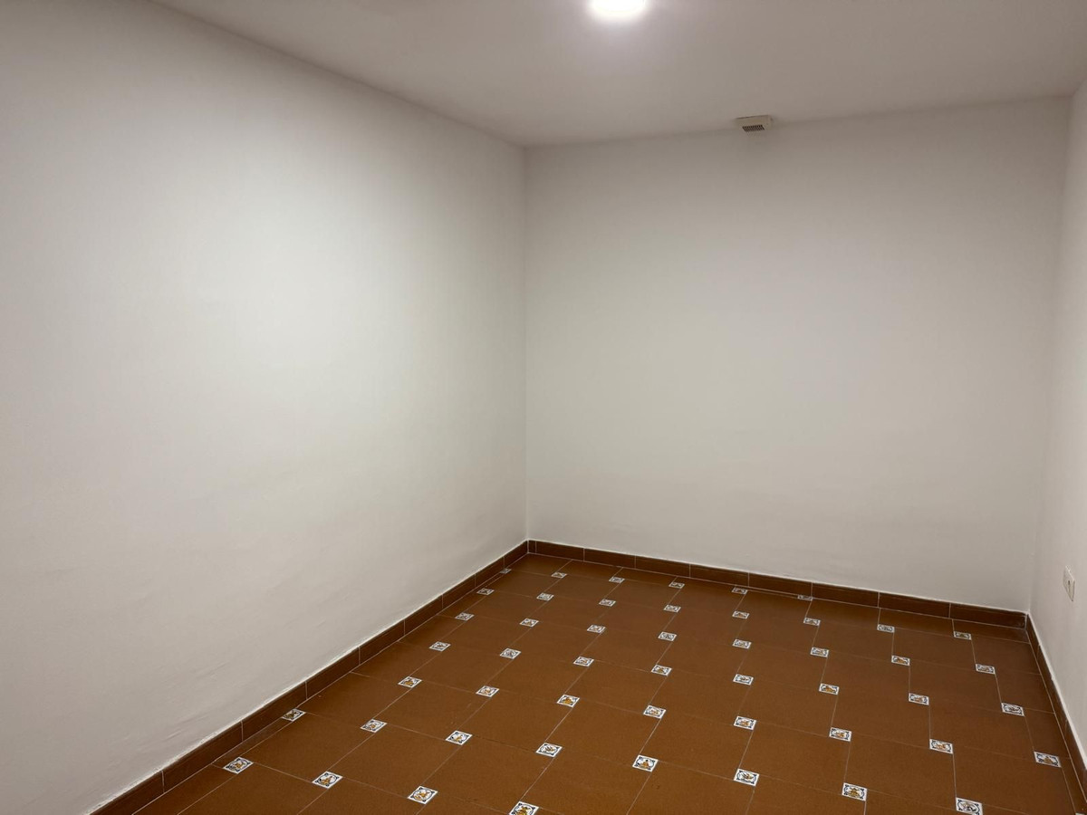 aecb022e9300646697edce5d5c462105 - 20