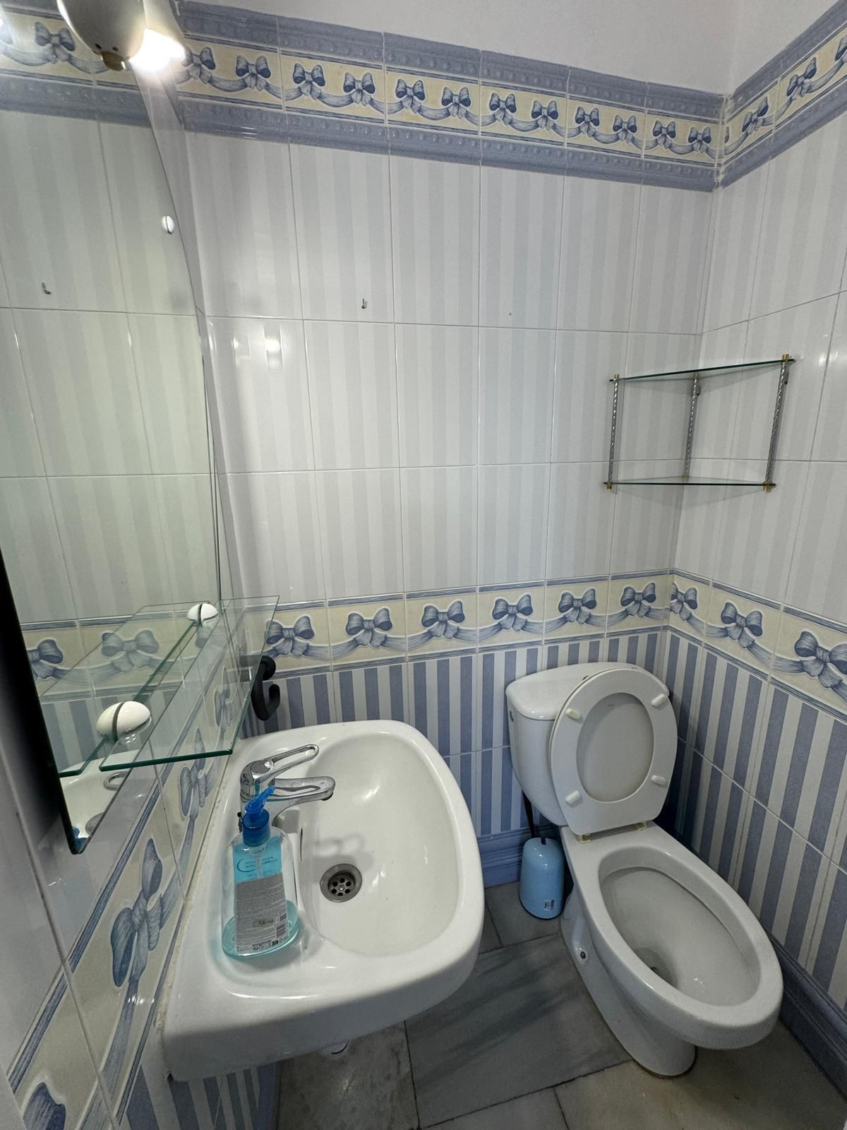 aecb022e9300646697edce5d5c462105 - 22