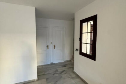 aecb022e9300646697edce5d5c462105 - 25