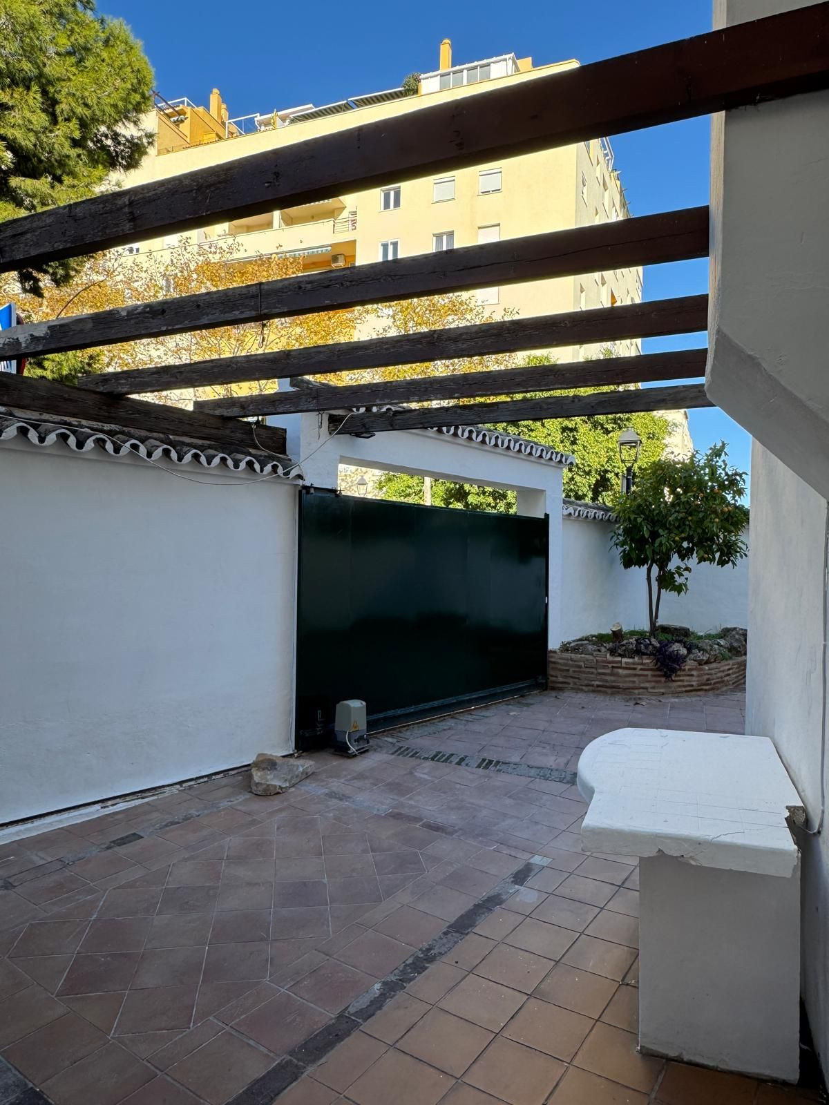 aecb022e9300646697edce5d5c462105 - 29