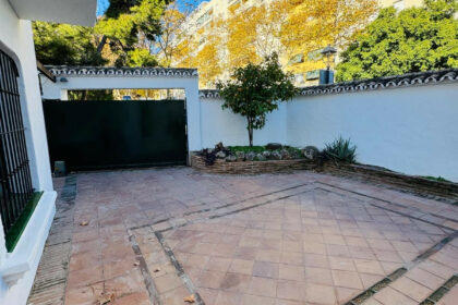 aecb022e9300646697edce5d5c462105 - 33