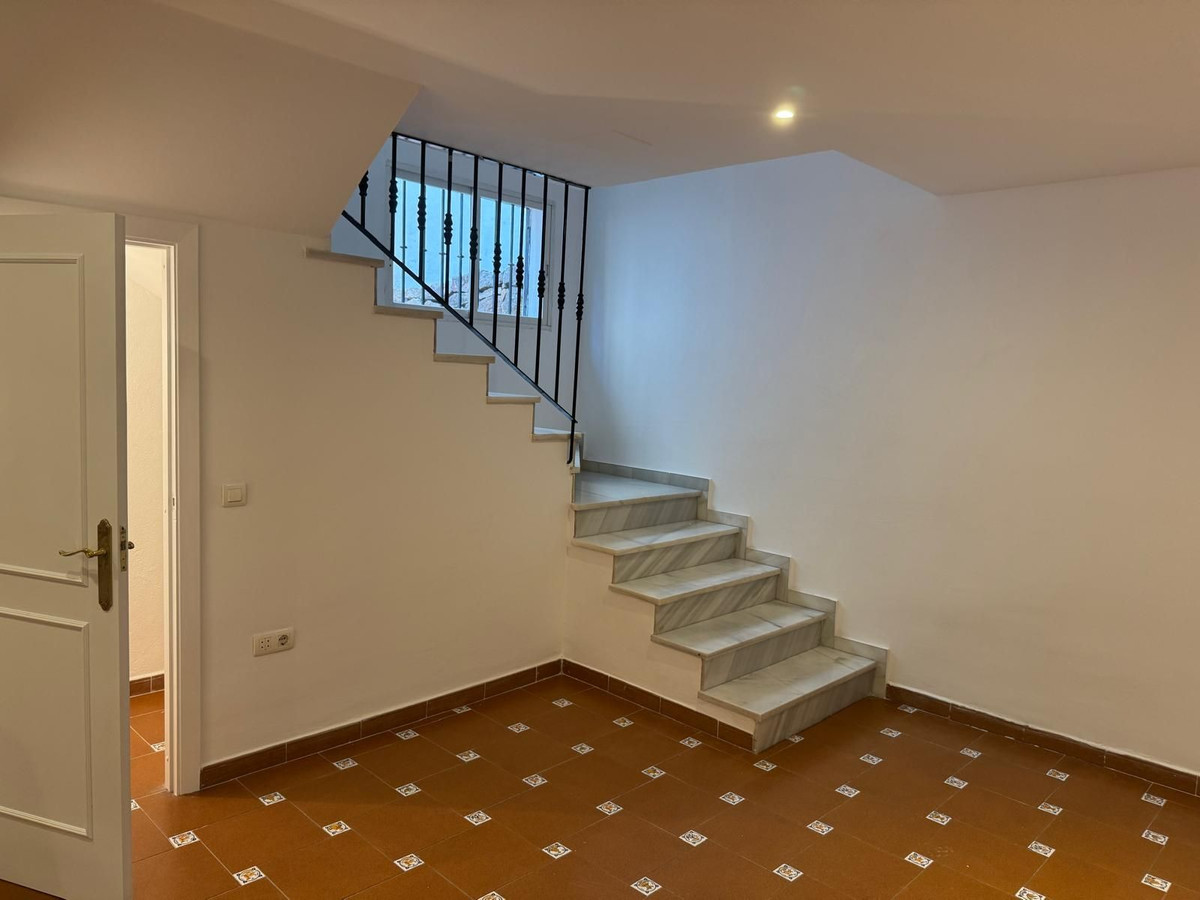 aecb022e9300646697edce5d5c462105 - 9