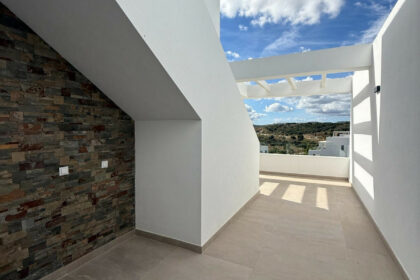 aecdbdce3f6fa4e6042b27f9862cd768 - 28