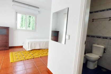 afd643f77a659cf85844cfd83a1dfa75 - 26