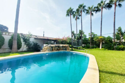 afd643f77a659cf85844cfd83a1dfa75 - 37