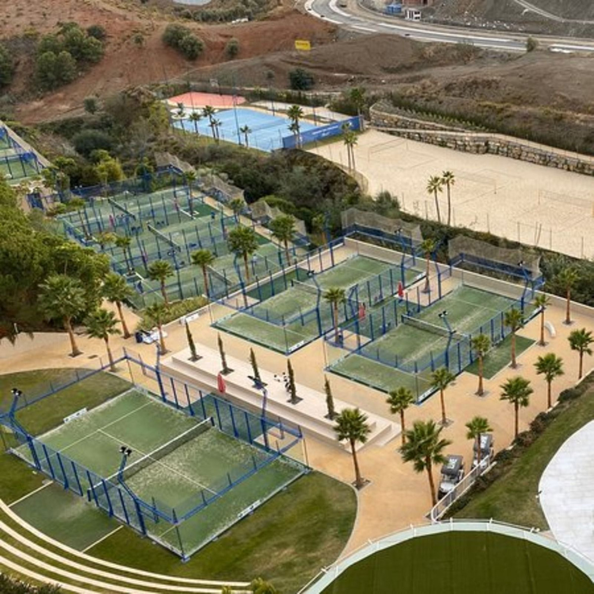 afd8e4097fb6eada029eabbc750c2204 - 18