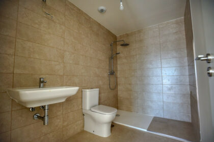 aff4037432c408f1b3b2ae8c74b48043 - 11